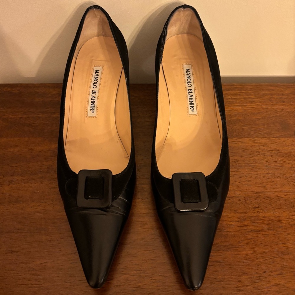Manolo Blahnik Vintage black leather pumps- Size 38